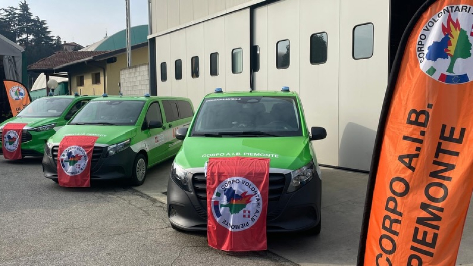 Aib, consegnati nuovi mezzi di colonna mobile ad Oleggio